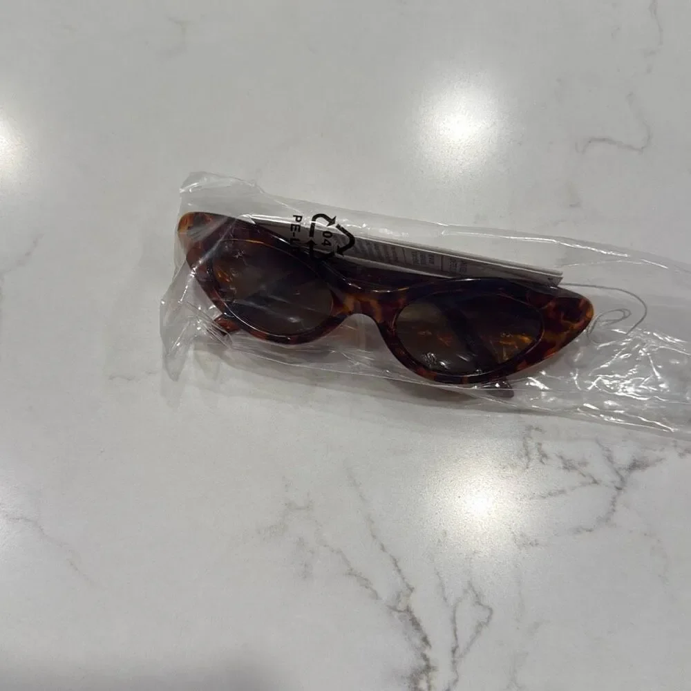 Janie and Jack Cat Eye Sunglasses in Tortoise Shell Size 2T-4
